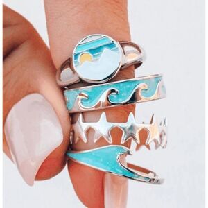 NWOT Set of 4 Y2K Enamel Rings, Wave, Mountain, Star - size 7